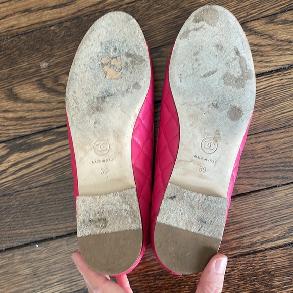 CHANEL Quilted Ballet Flats - Picture 2 of 6